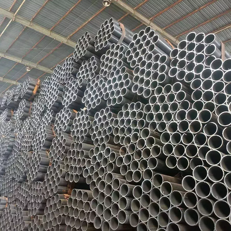 কালো বৃত্তাকার টিউব