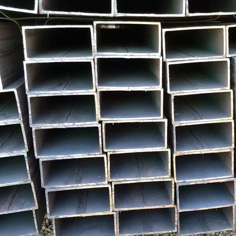 পাতলা দেয়ালযুক্ত কালো আয়তক্ষেত্রাকার টিউব