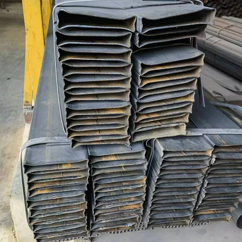 পাতলা দেয়ালযুক্ত আয়তক্ষেত্রাকার টিউব